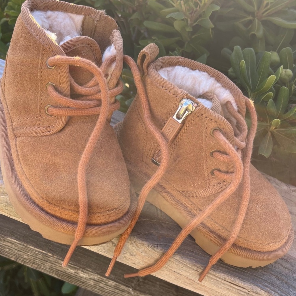 New with tags Toddler UGG boot 7